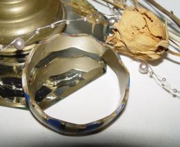 Bracelet laiton, nacre et pierre bleue naturelle