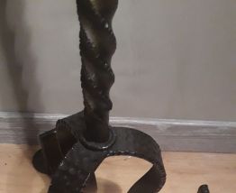 beau pied lampadaire fer forge 1960 a 70s ,tres lourd 10kg  