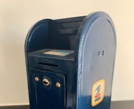 Tirelire originale Boite US Postal 1970 unique/collector