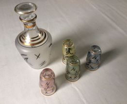 Service à liqueur décor géométrique