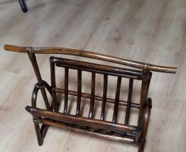 Porte-revues en rotin, banbou 50, 60's bon etat vu l age 48x