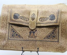 Pochette cuir vintage 