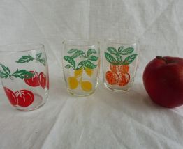Série 3 verres vintage décors fruits