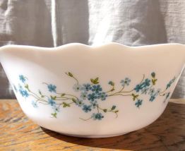 Saladier arcopal - Collection Veronica Myosotis  