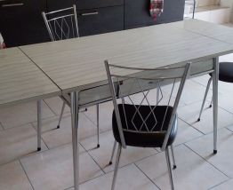 Table formica blanc 
