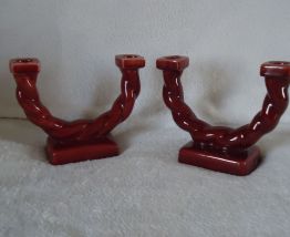 2 Bougeoirs rouges bordeaux Vintage Hauteur 16cm année 1950 