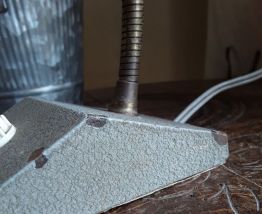 Petite lampe de bureau vintage 1950