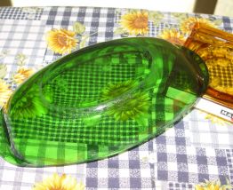 Ravier vintage en verre trempé vert
