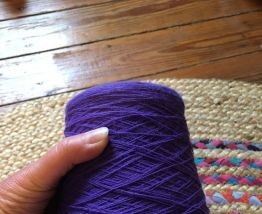 Jolie bobine de fil vintage 