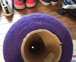 Jolie bobine de fil vintage 