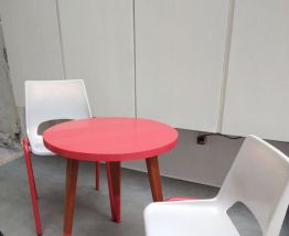 Paire de chaises école maternelle dlg Robin Day