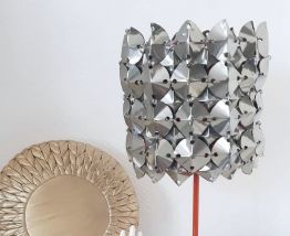 Lampe 70's métal upcyclin et pied en métal orange