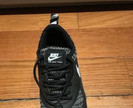 Baskets Nike Air Max Thea