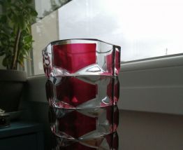 Vase à facettes des années 70 