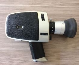 Caméra 8 mm BAUER C1M avec optique SCHNEIDER KREUZNACH