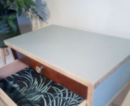 Chevet vintage Pieds fuselés