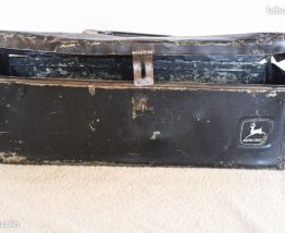 Boite à outil tracteur John Deere années 60/70