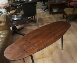 table ovale scandinave 137x49x53