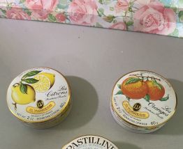 3 boites métal pastilles 