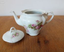 Théière porcelaine années 60/70