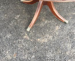 table ronde style anglais