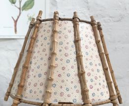 Lampe en rotin années 1970