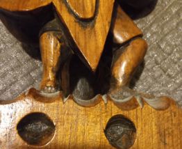 Statuette en bois vintage 
