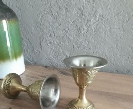 2 coquetier metal doré ciselé