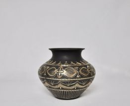  Pot en laiton, marron et doré