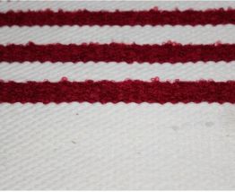 Tapis kilim fait main en laine blanc et rouge