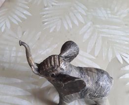 Éléphant en coquille d huitres