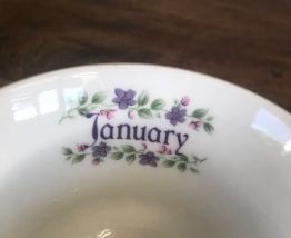 Tasse et sous-tasse Janvier/January angleterre