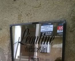 Cadre miroir publicitaire "Léontine"