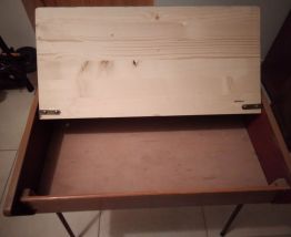 Bureau enfant vintage rénové