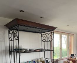 Étagère bois et chiffon 