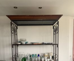 Étagère bois et chiffon 