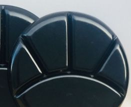 4 assiettes en mélamine vintage