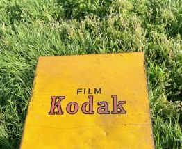 Borne publicitaire Kodak