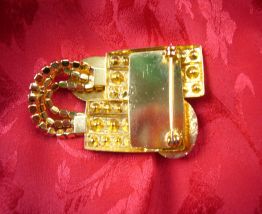 Broche en strass années 80