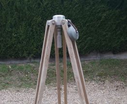 Trépied bois géomètre vintage
