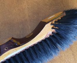 Brosse de balai en soie années 60