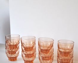  12 petits verres rosés
