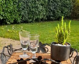 Plateau bambou cerclé de métal 