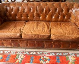 Canapé-lit 3 places en cuir marron Chesterfield