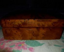 Boîte à bijoux en bois de Thuya