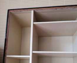 Meuble à étagères