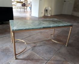 Table basse années 60 marbre et laiton