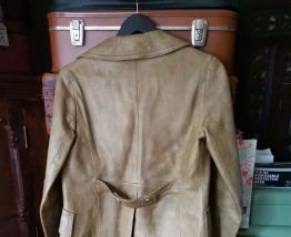 Veste cuir vert kaki très claire 