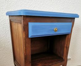 Table de chevet en bois massif relooke