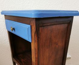 Table de chevet en bois massif relooke